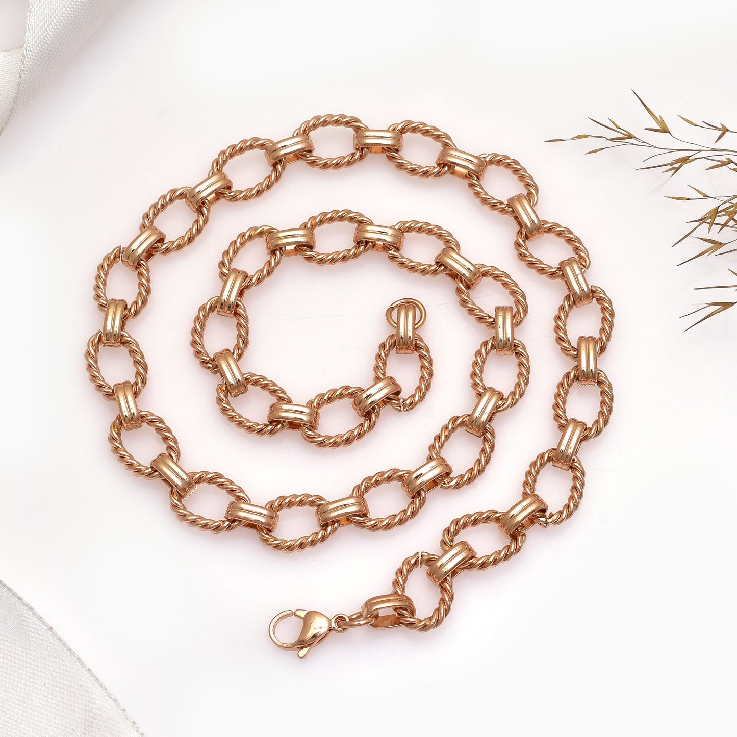 Rose Gold Chain Necklace 20 Inch, Twisted Link Necklace, Chunky Statement Chain, Minimalist Modern Jewelry, Unisex Necklace