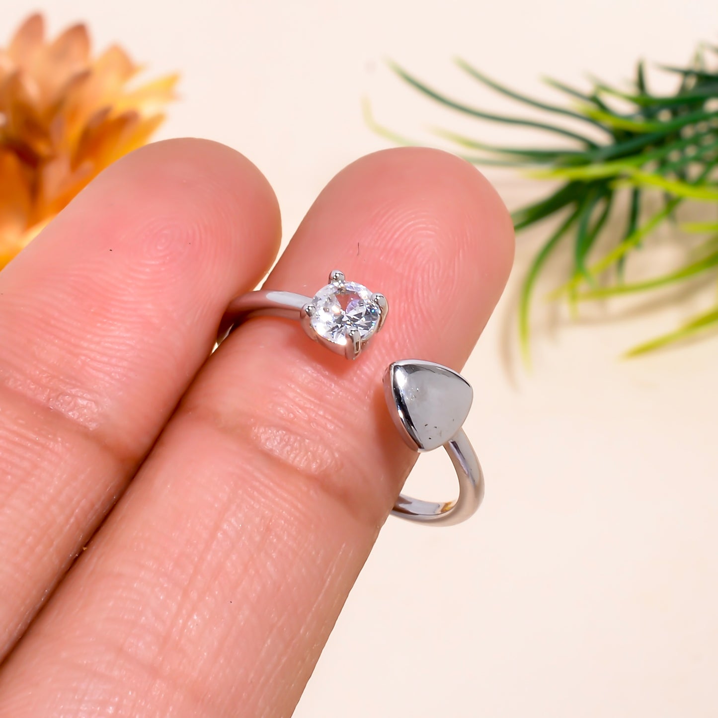 Silver Heart Ring, Open Band Adjustble Ring for Women, CZ Stone Dainty Love Ring, Minimalist Silver Tone Ring, Couple Jewelry, Gift for Her