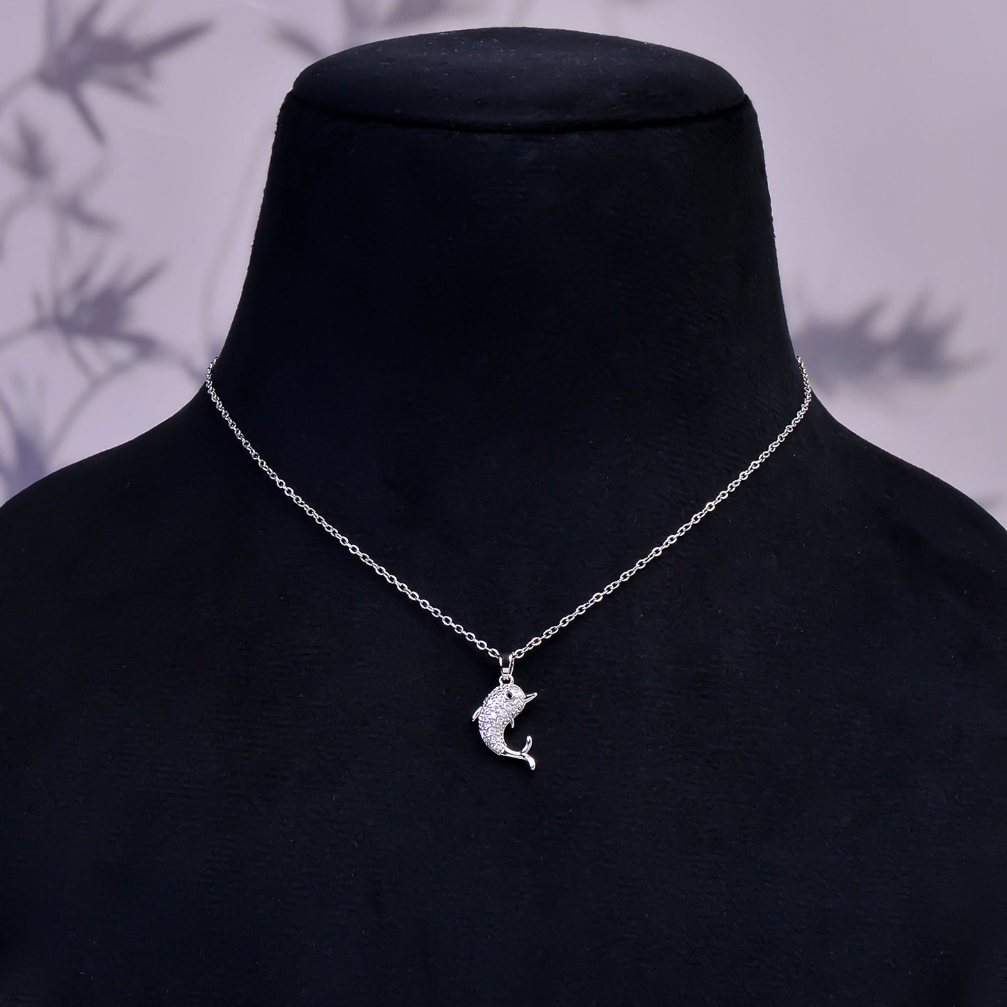 Dolphin pendant necklace, Dolphin Shaped Pendant With Adjustable Chain, Mini Dolphin Charm Pendant, Ocean Necklace, Marine Life Necklace