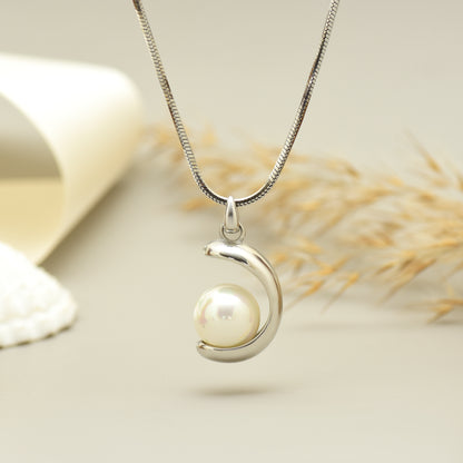 Mother of Pearl Pendant, Anniversary Gift for Her, Elegant Jewelry, Charm Necklace, Pearl Pendant, Adjustable Chain Pendant, Women Jewelry