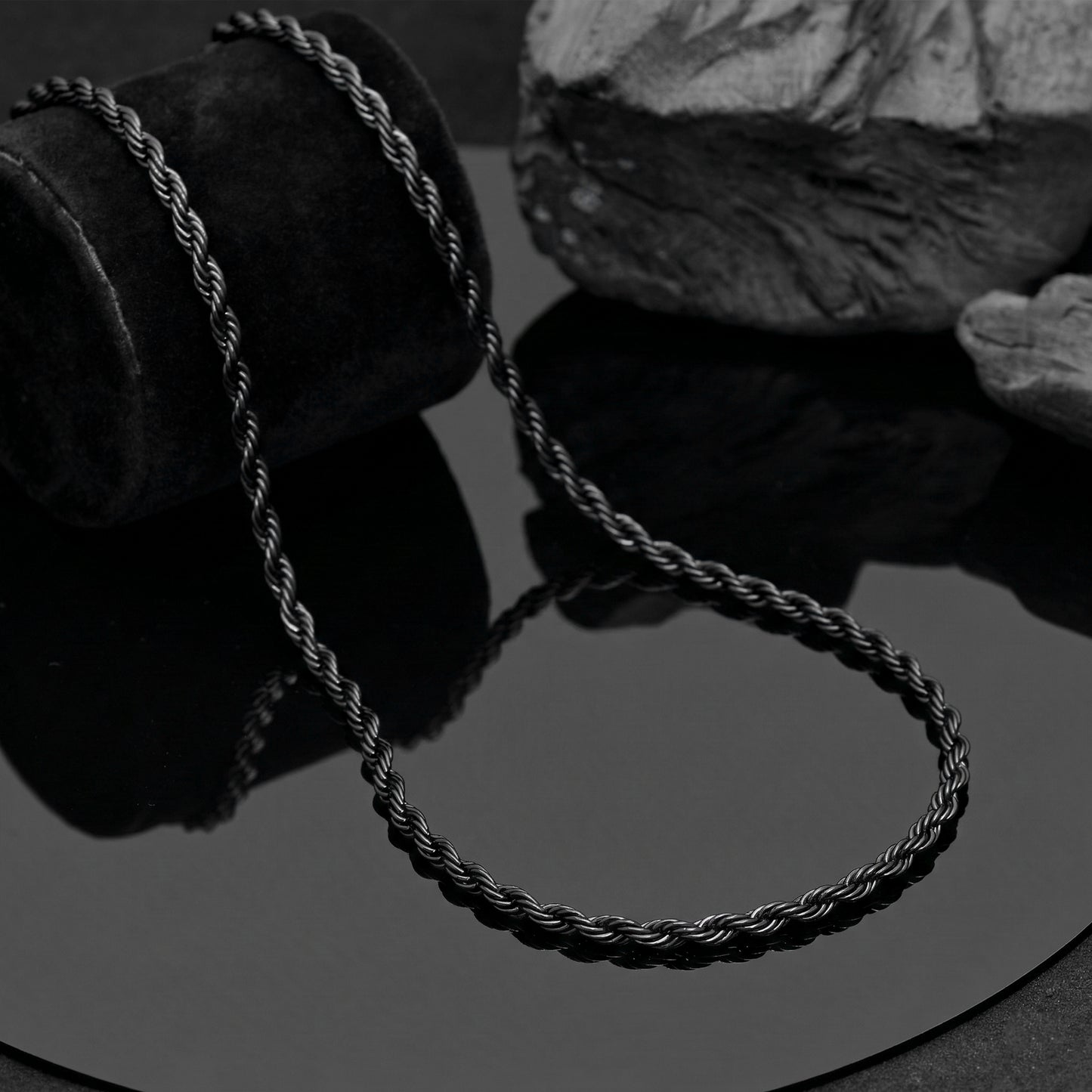 Stainless Steel Twisted Chain Necklace – Z Black Hip Hop Chain for Men & Women – Viking Jewelry – Eco-Friendly Pendant Chain
