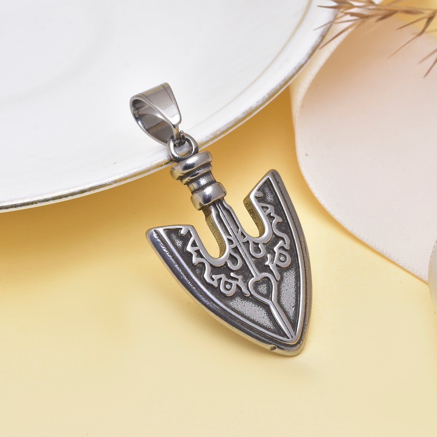 Viking Axe Pendant Necklace, Norse Warrior Axe Jewelry, Nordic Symbol Pendant, Tribal Axe Charm, Gift for Men Women