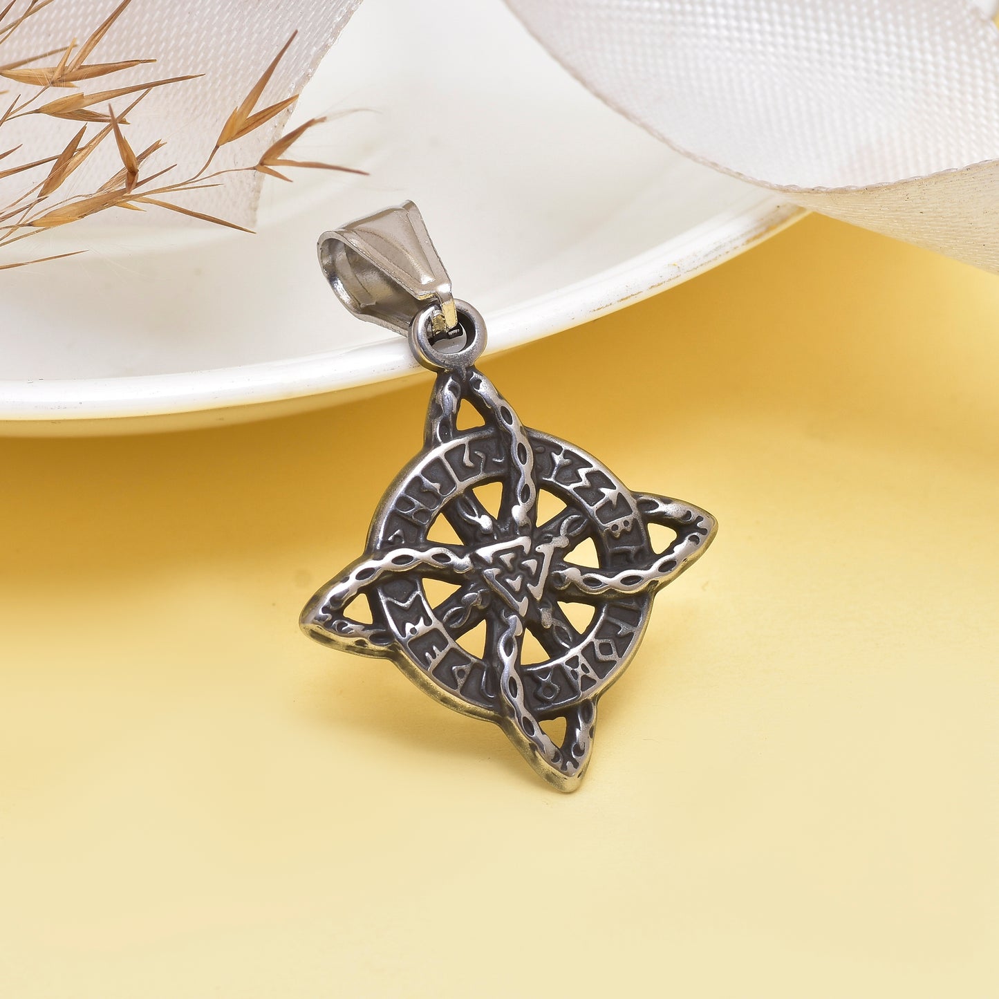 Viking Valknut Pendant, Celtic Know Necklace, Protective Amulet, Viking Rune Compass Pendant Necklace, Norse Vegvisir Charm, Gift for Him