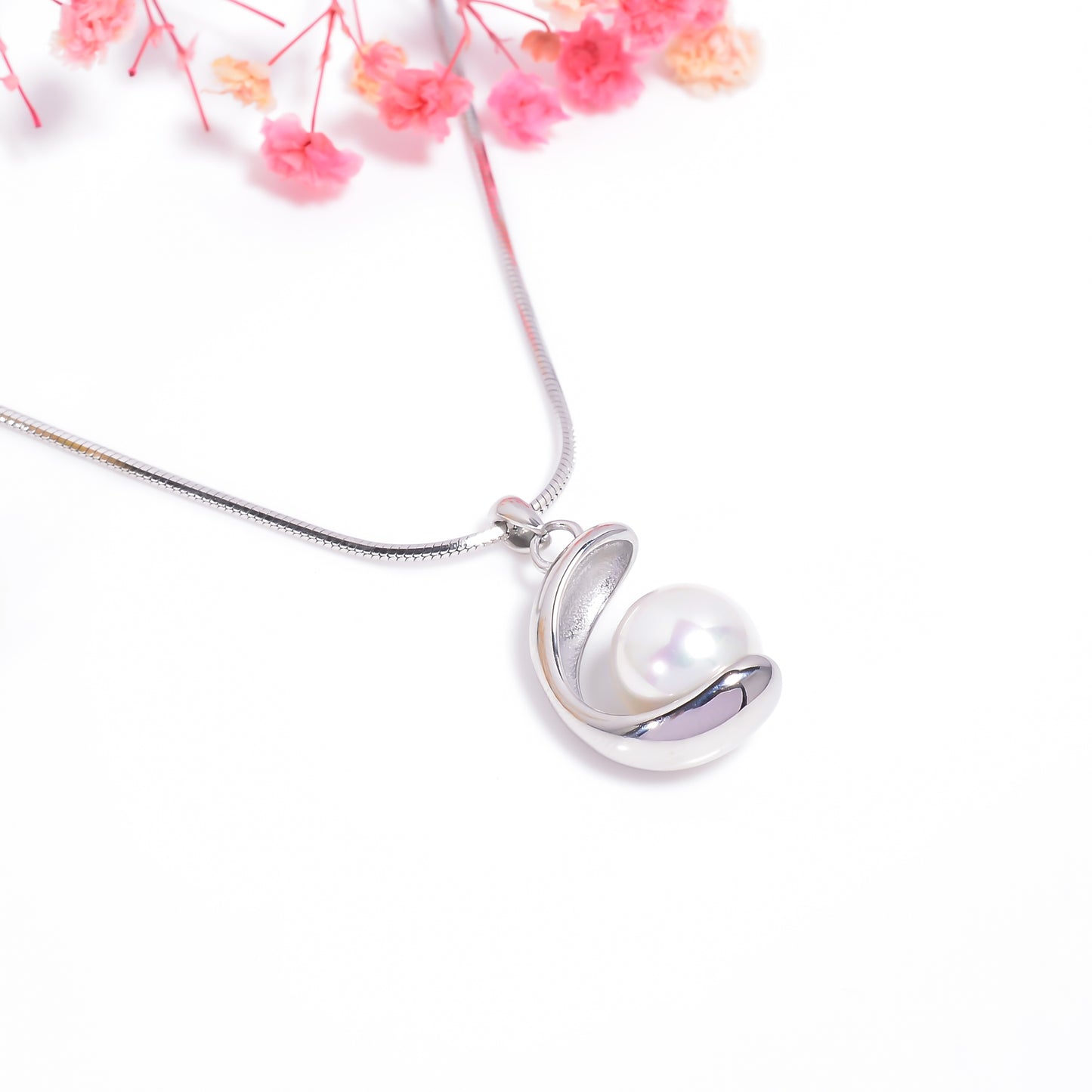Mother of Pearl Pendant, Anniversary Gift for Her, Elegant Jewelry, Charm Necklace, Pearl Pendant, Adjustable Chain Pendant, Women Jewelry