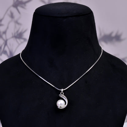 Mother of Pearl Pendant, Anniversary Gift for Her, Elegant Jewelry, Charm Necklace, Pearl Pendant, Adjustable Chain Pendant, Women Jewelry