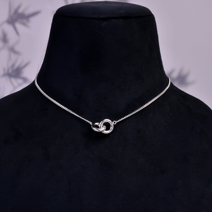 Interlocking Circle Necklace, Tiny Eternity necklace, Love Infinity Necklace, Adjustable Chain Necklace, love knot necklace, Gift for Her
