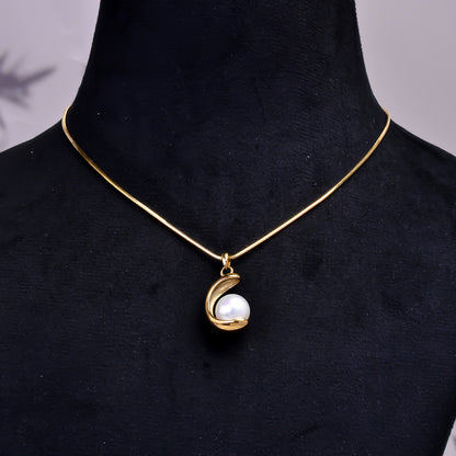 Mother of Pearl Pendant, Anniversary Gift for Her, Elegant Jewelry, Charm Necklace, Pearl Pendant, Adjustable Chain Pendant, Women Jewelry