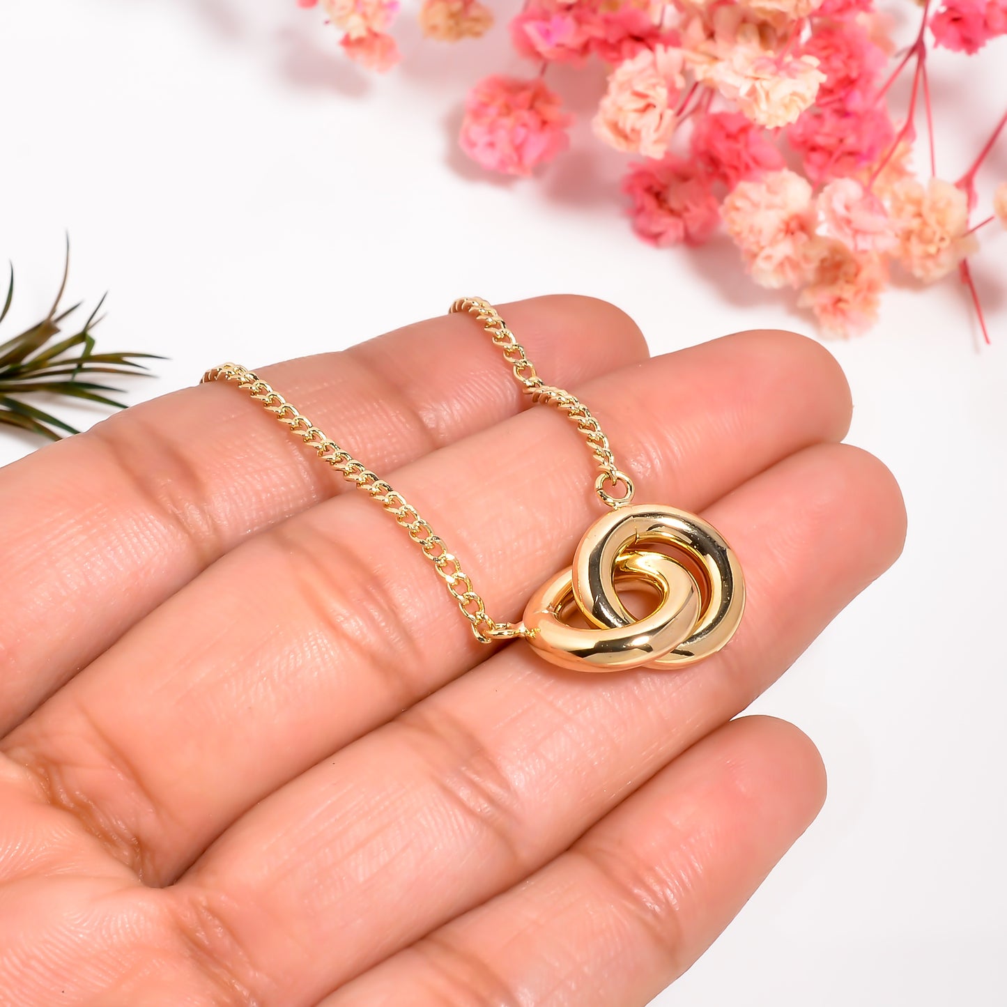 Interlocking Circle Necklace, Tiny Eternity necklace, Love Infinity Necklace, Adjustable Chain Necklace, love knot necklace, Gift for Her
