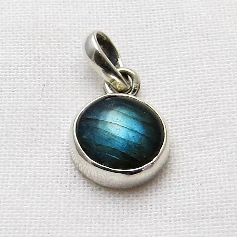 Labradorite Handmade Pendant 925 Sterling Silver Round Gemstone Women Gift Her